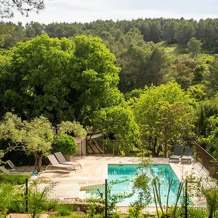 A Font Aubarne * Nimes