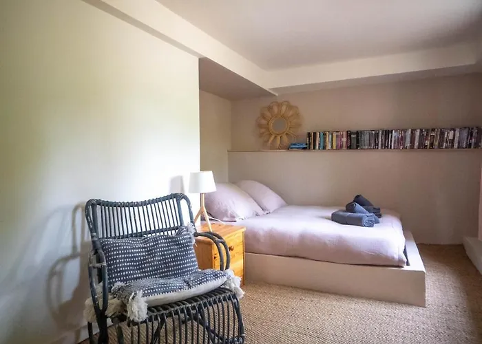 Vakantiehuis A Font Aubarne Nîmes